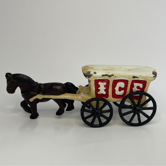 Vintage Cast Iron Horse Drawn Ice Delivery Carriage Wagon, Toy 7"L x 3"H - Picture 2 of 11